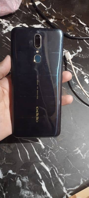 oppo F11 0