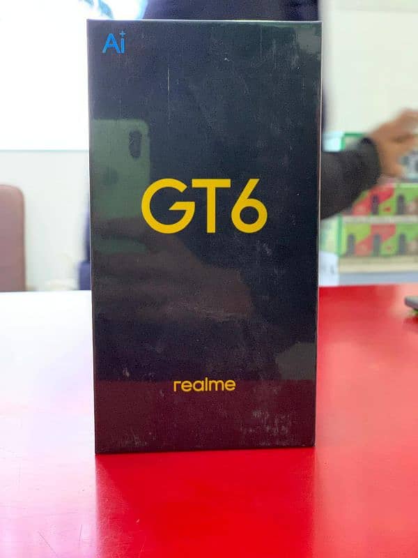 Realme GT6 0