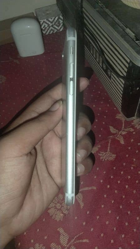 iphone 6S 128GB PTA Approved With adapter and Cabel 3