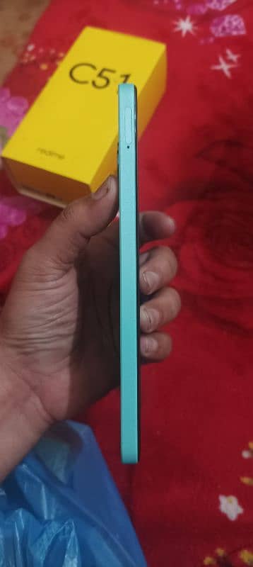 Realme c51 3/64 he box and mobile 4