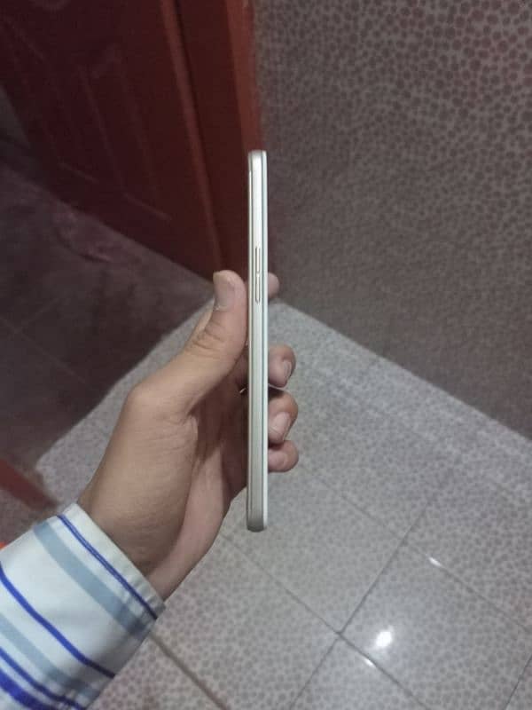 oppo f1s 4/32 3