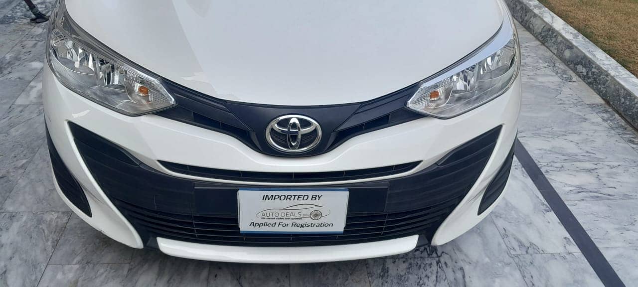 Toyota Yaris 2024 Manual punjab register driven only 2000km 0