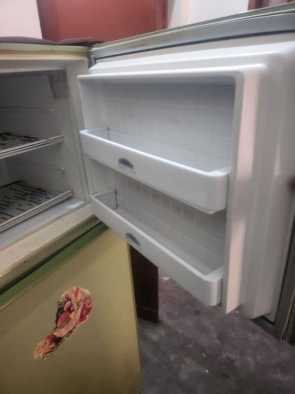 Dawlance refrigerator/fridge 5