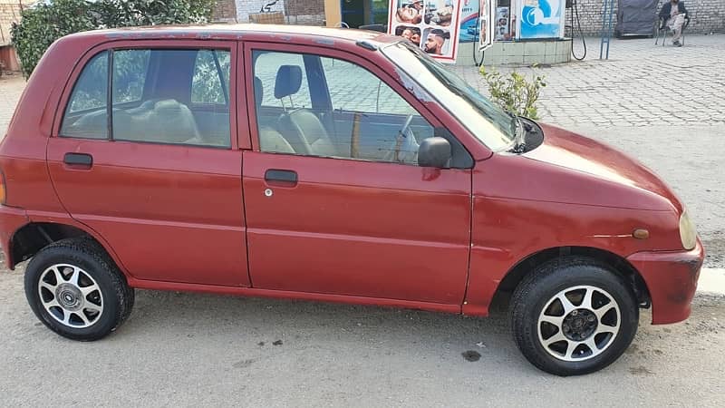 Daihatsu Cuore 1999 3