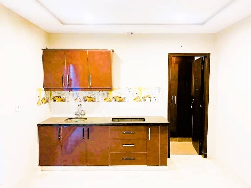 STUDIO APARTMENT FOR RENT IN SECTOR E BAHRIA TOWN LAHORE 4