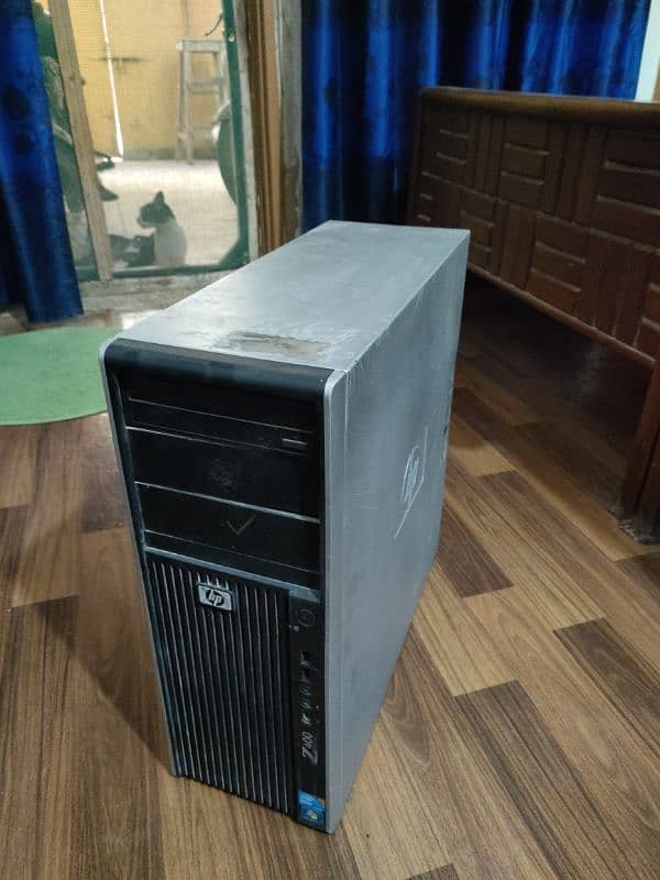 HP z400 Xeon w3520 0