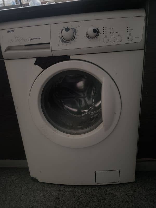 Front load Fully Automatic washing machine 0