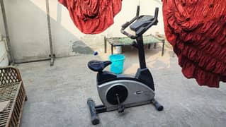 cycling exercise machine. For gym and home.