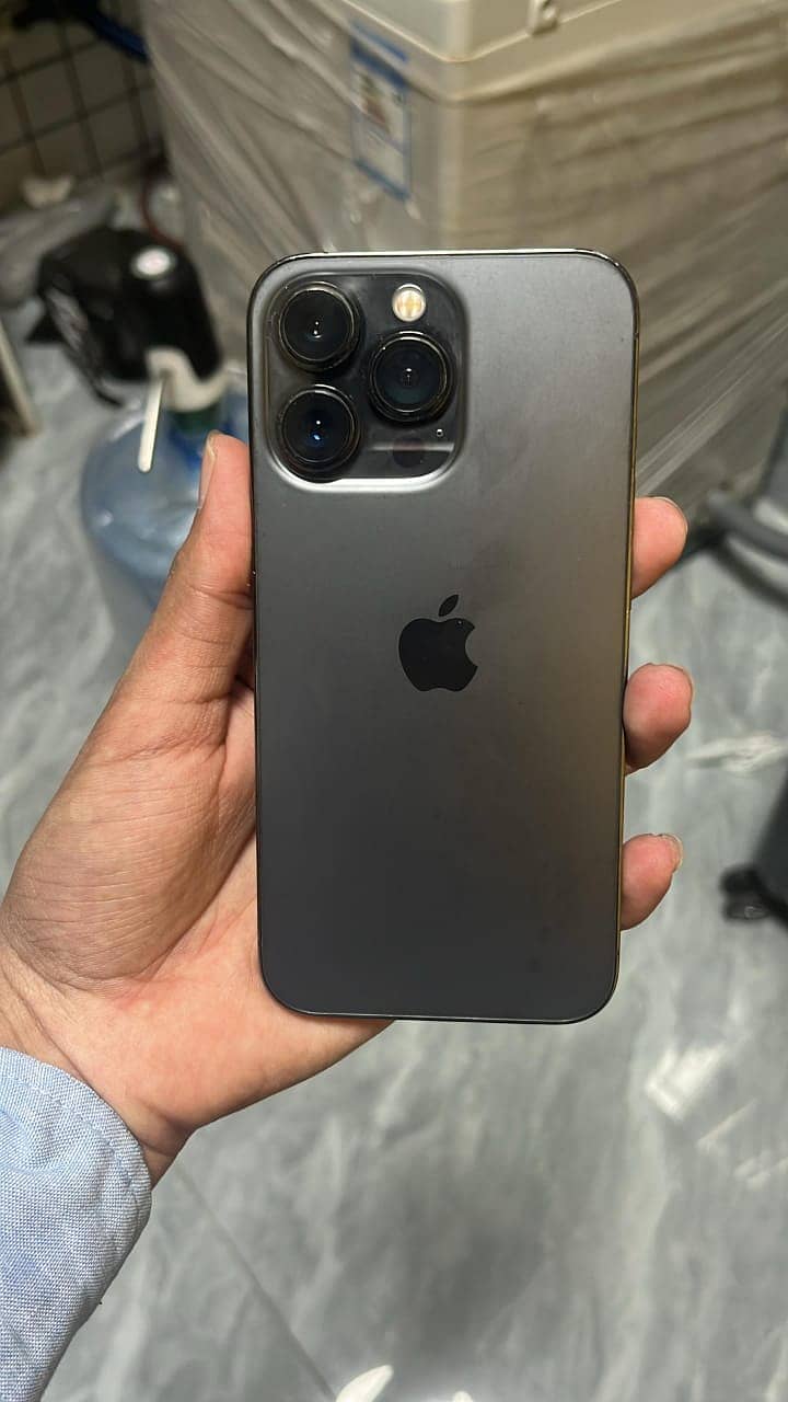 Apple iPhone 13 Pro 0