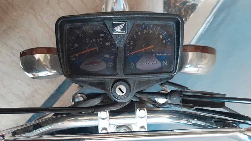 Honda CG 125 model 2022 urgent for sale in good condition 2