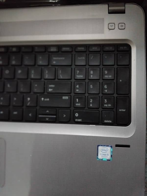 Hp probook 450 G4 i5 7th generation 4