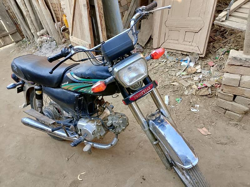 I am selling union star 70 cc engine ok Hy 2018 model Hy 0