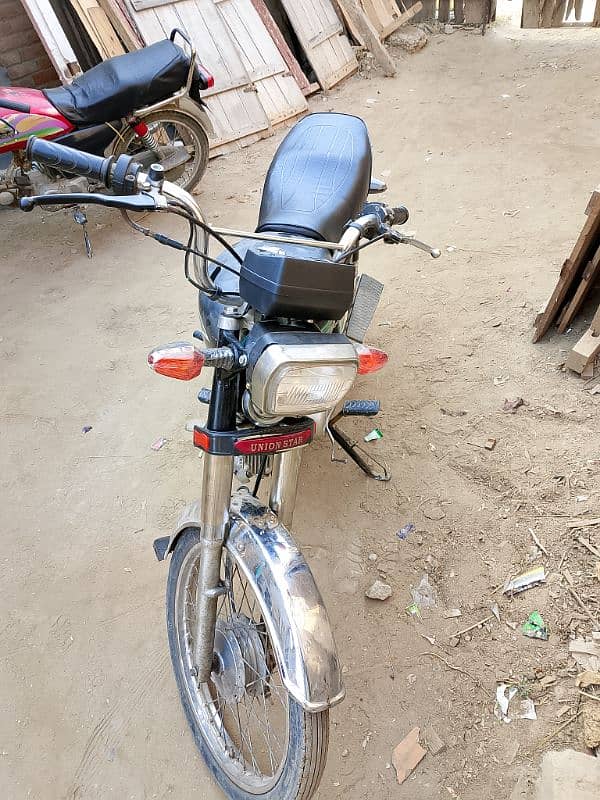 I am selling union star 70 cc engine ok Hy 2018 model Hy 2