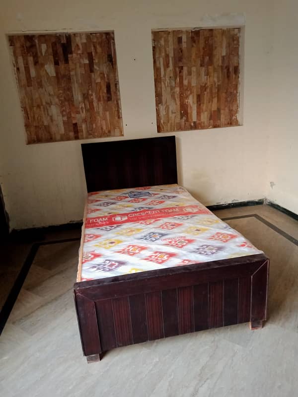 Room for rent in alfalah town near lums dha lhr 1