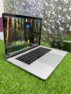 Apple MacBook pro 2020 / 2019