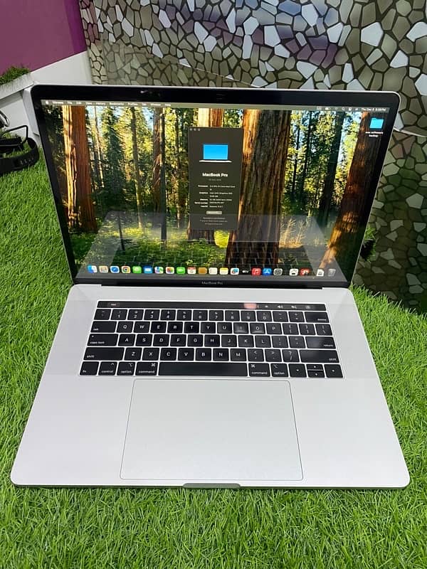 Apple MacBook pro 2020 / 2019 2