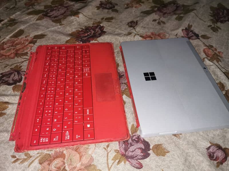 Microsoft 7th gen 4Gb 128Gb 4