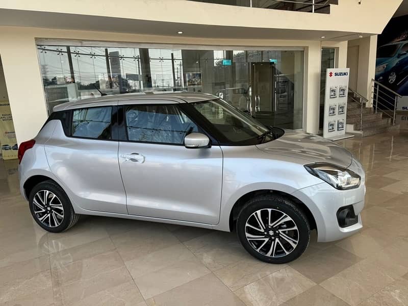 Suzuki Swift 2024 1