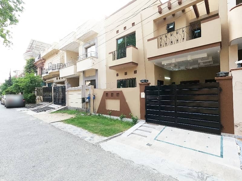 Wapda Town Phase 1 - Block G3 House Sized 5 Marla Is Available 1