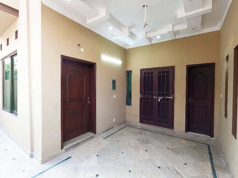 Wapda Town Phase 1 - Block G3 House Sized 5 Marla Is Available 5