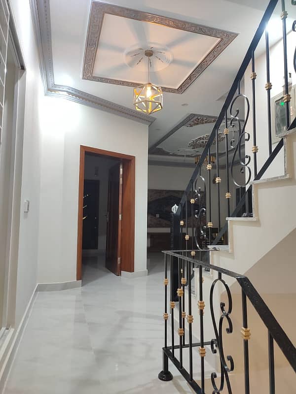 Wapda Town Phase 1 J3 Block 10 Marla Brand New House Available For Sale 3