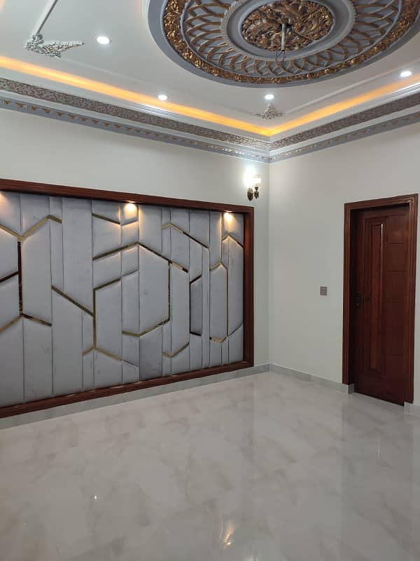 Wapda Town Phase 1 J3 Block 10 Marla Brand New House Available For Sale 8