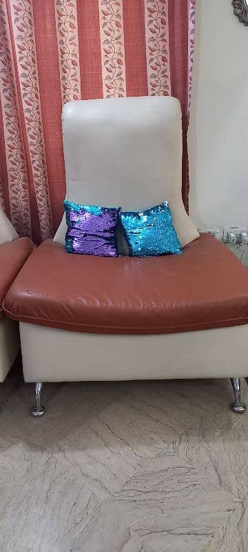 2 jumbo sofa 1