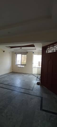 12 marla upper portion for rent available