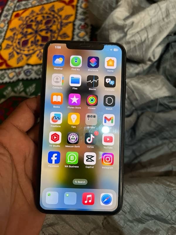 IPhone 11 Pro Max JV 0