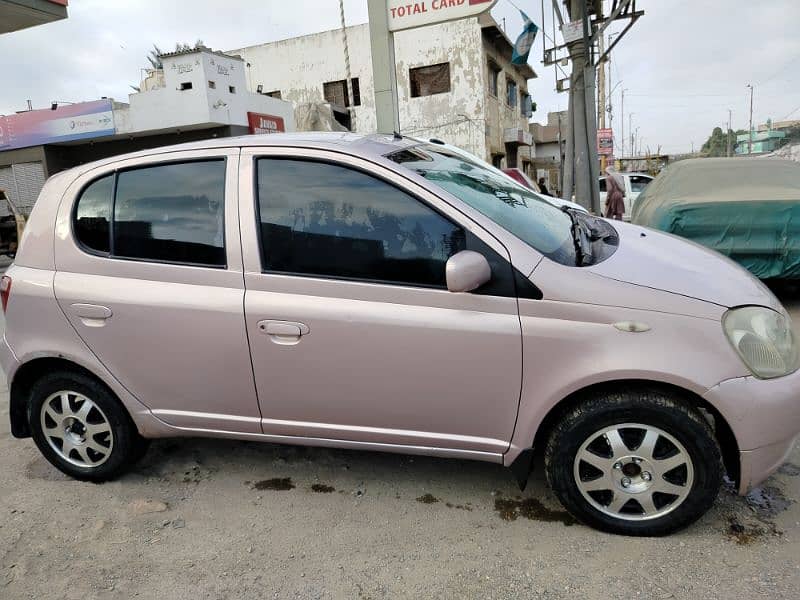 Toyota Vitz 10