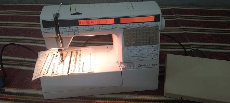 Japani Singer sewing machine for sale in 10/10 condition. 0