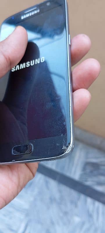 Samsung Galaxy S7 Available For Sale 4/32 Glass Crack Back Change! 5