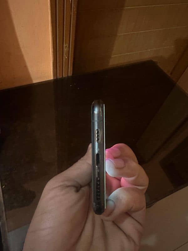 iPhone 11 Pro Max PTA Approved 4