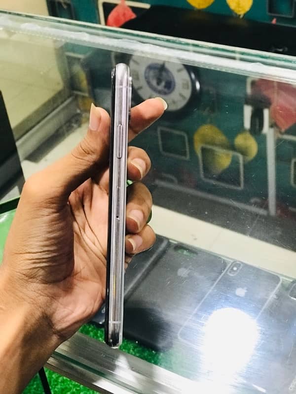 I phone x factory unlocked 2