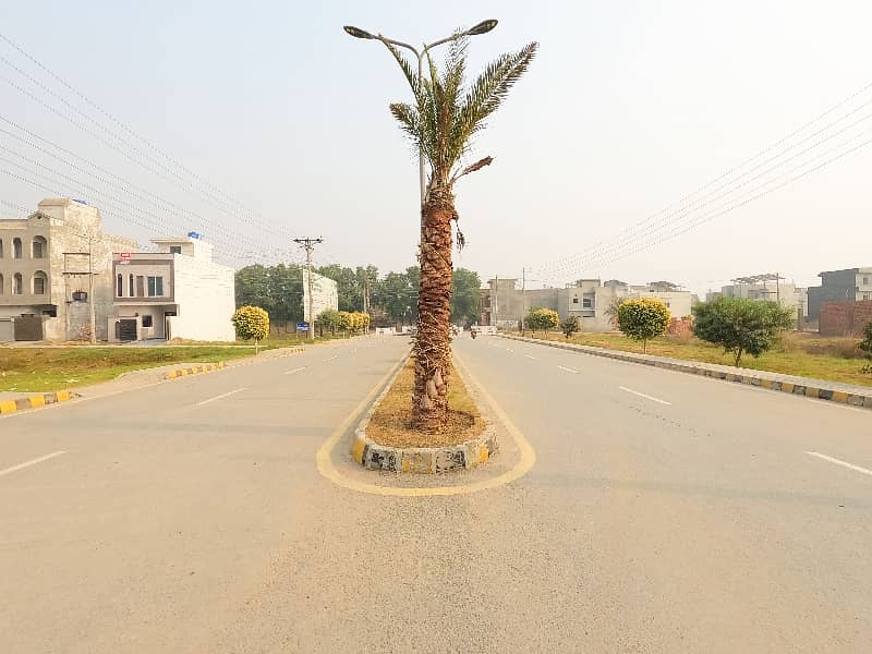 Looking For A Prime Location Residential Plot In Lahore 3