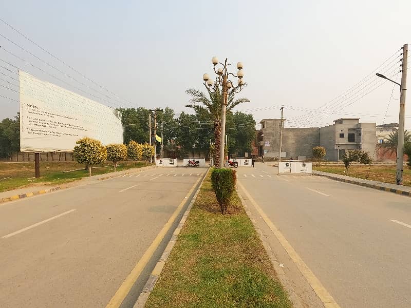 Looking For A Prime Location Residential Plot In Lahore 15