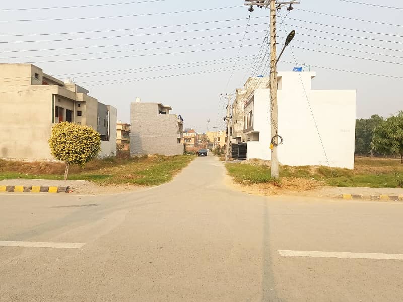 Looking For A Prime Location Residential Plot In Lahore 16