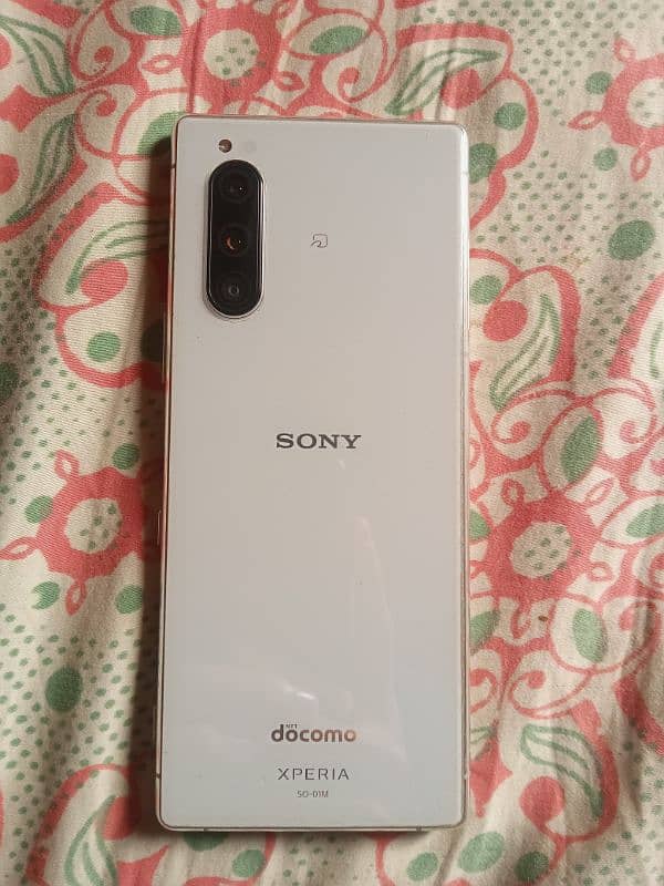 Sony Experia 5 used Like New condition Urgent Sell 2