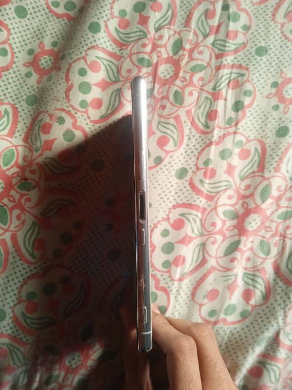 Sony Experia 5 used Like New condition Urgent Sell 4