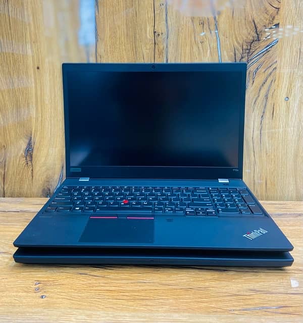 Lenovo ThinkPad T15s Gen1 i7-10th Gen 16Gb Ram 512GbSSD 2GbNvidia P520 2