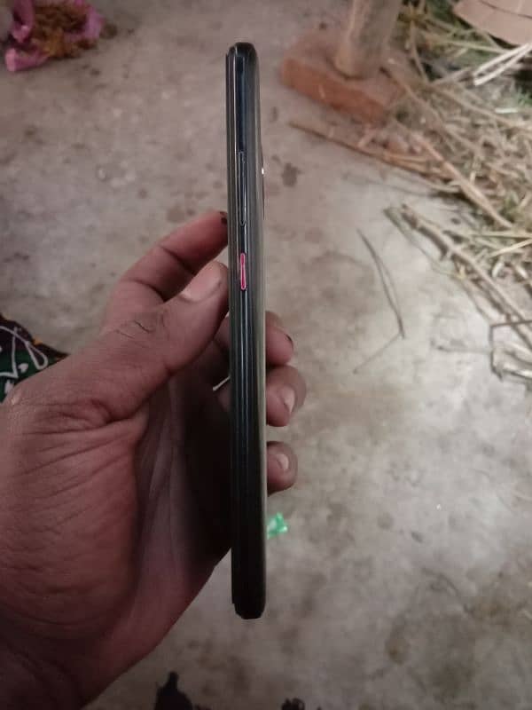 VIVO S1 PRO 4