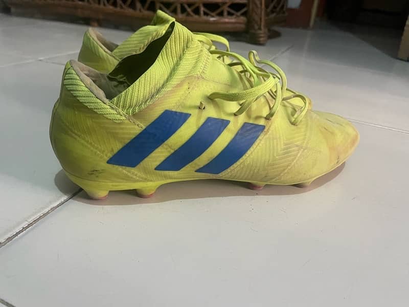 adidas original nemesis 2