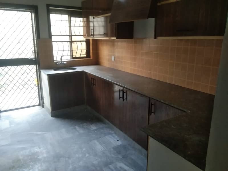 6 MARLA UPPER PORTION AVAILABLE FOR RENT 2