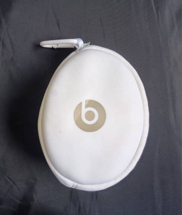 beats headphone 8