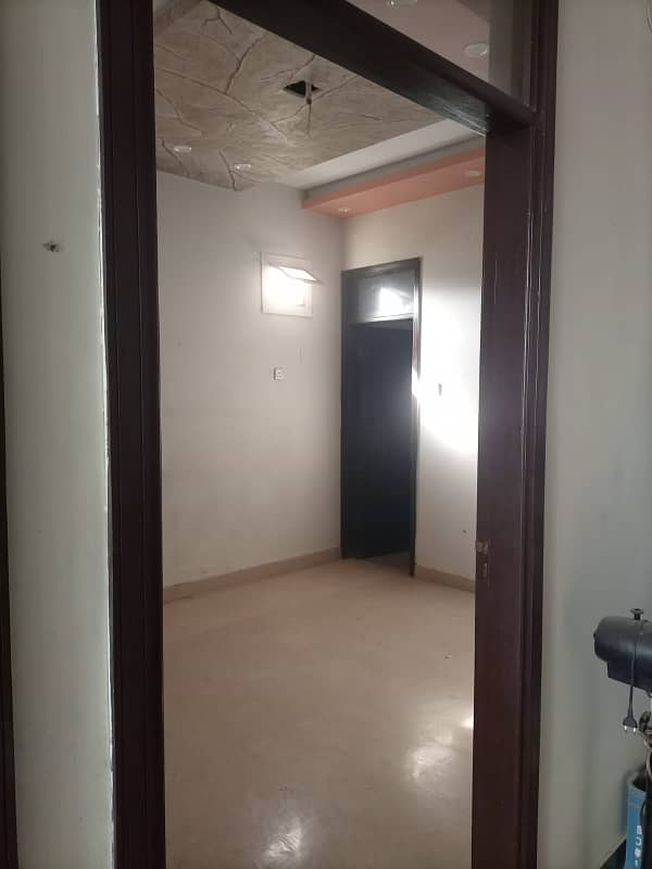 Gulshan-e-Iqbal - Block 13-D2 Flat For rent Sized 600 Square Feet 9