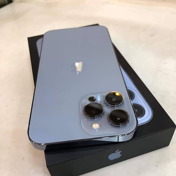 i Phone 8plus, 11,12,13,14,15 pro max on instalment Whatsap 3284641858 4