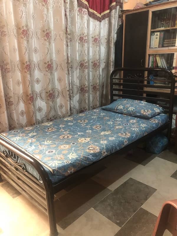 iron bed single 1