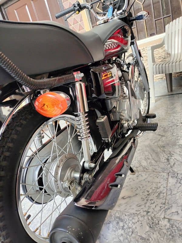 HONDA CG 125 FOR SALE IN VERY GOOD CONDITION 1