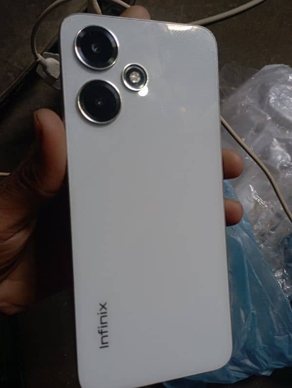 Infinix hot 30 play new condition 4+4 64 my whstp direct 03366873367 9