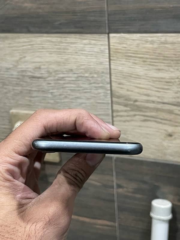 Iphone 8 PTA Approved 4